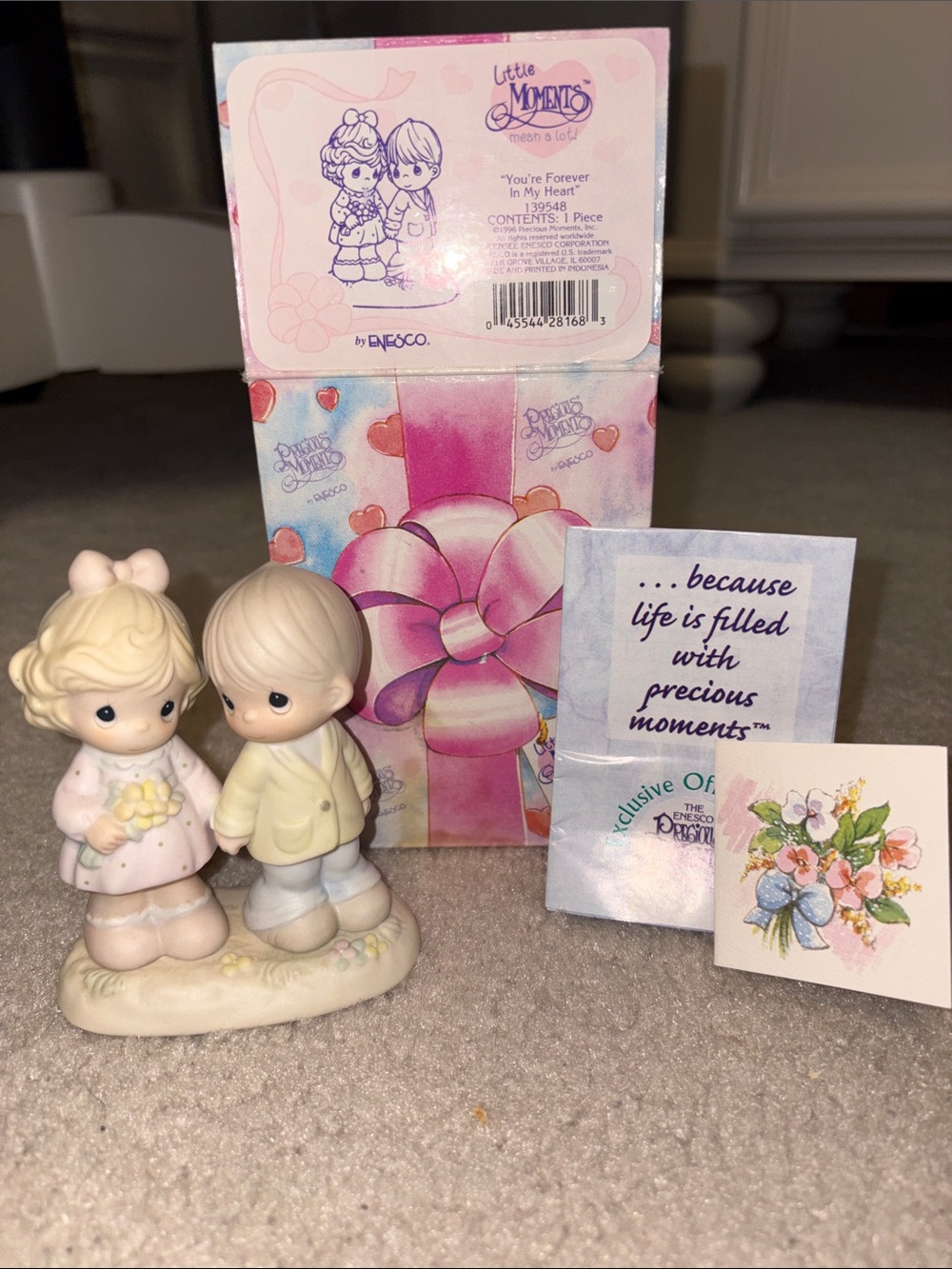 Enesco Precious Moments Figurine forever in my hearts 139548